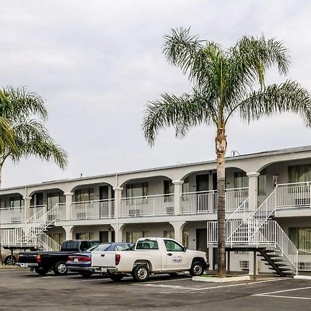 Quality Inn Merced Exteriör bild