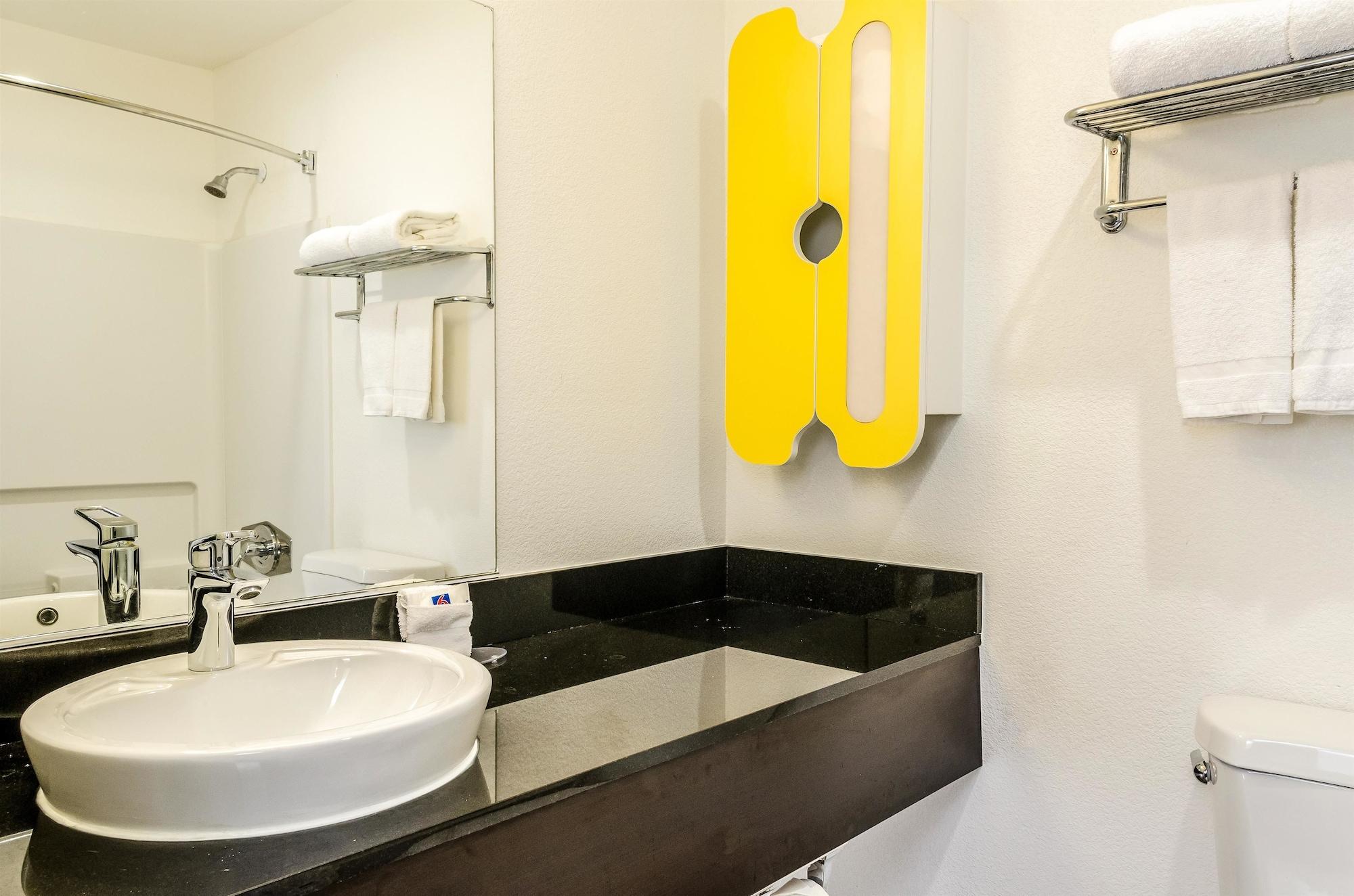 Quality Inn Merced Exteriör bild