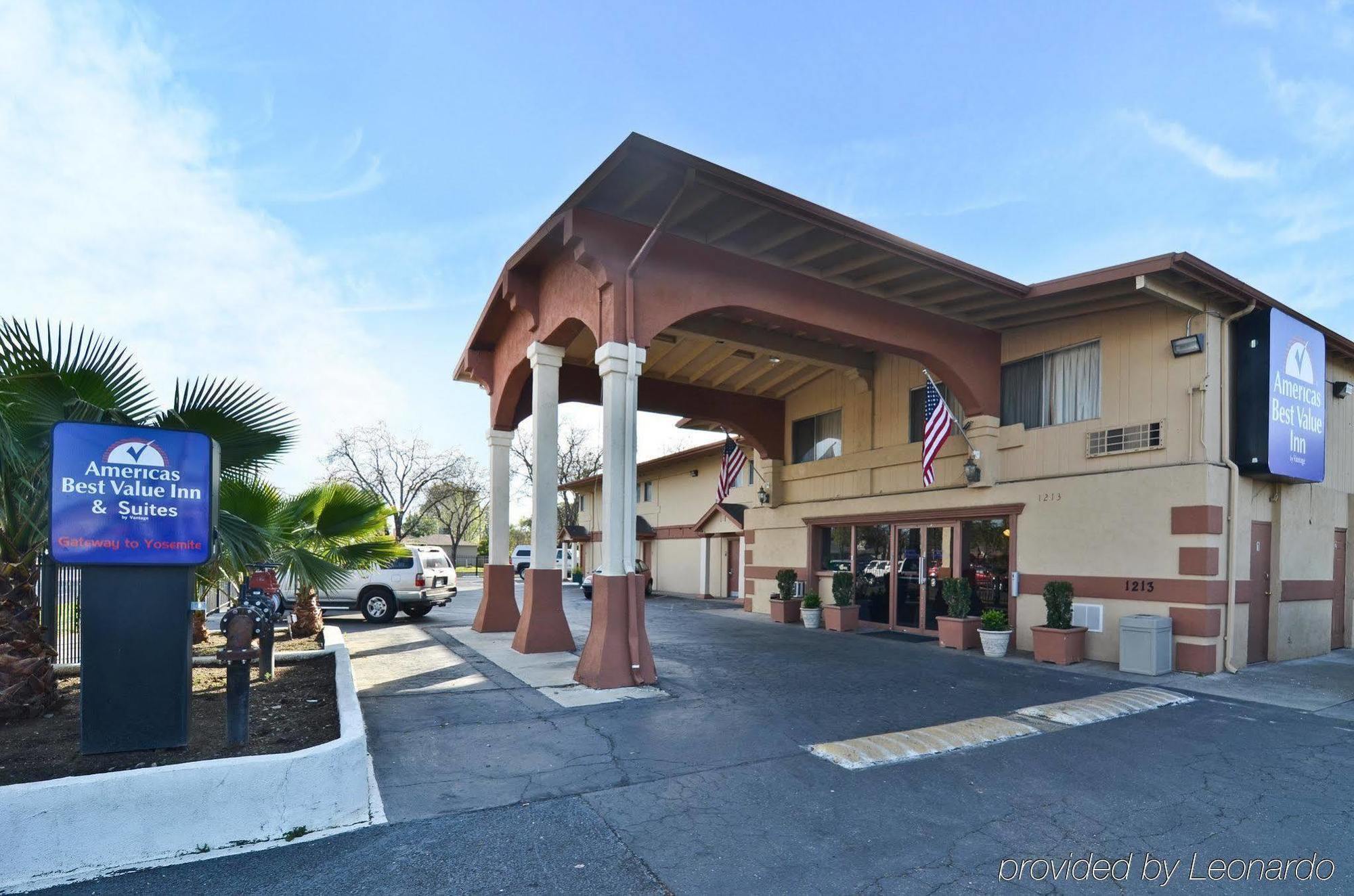 Quality Inn Merced Exteriör bild
