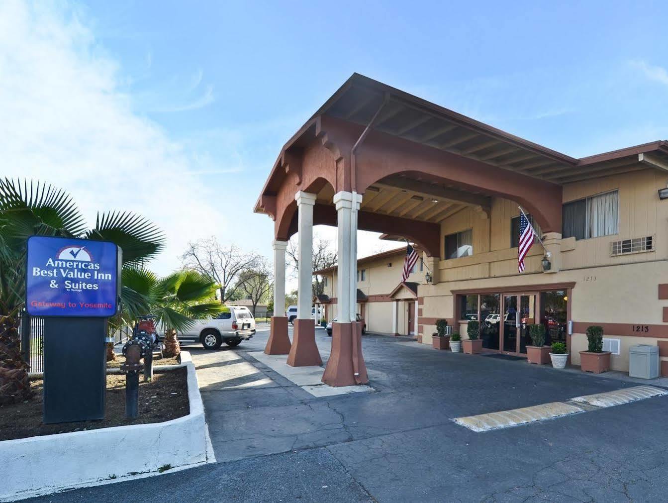 Quality Inn Merced Exteriör bild