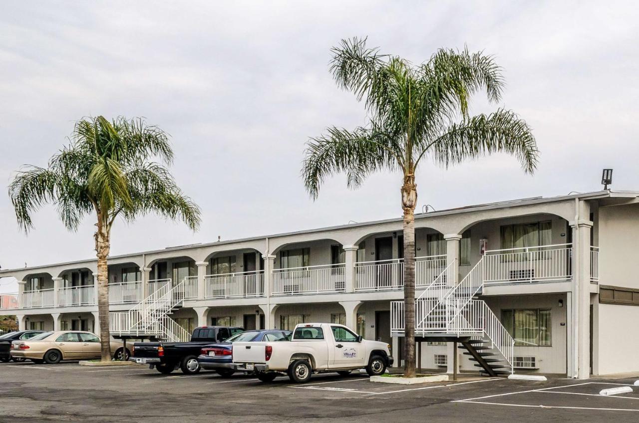 Quality Inn Merced Exteriör bild